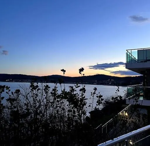 Panorama Bay-serenity Haven Апартамент *